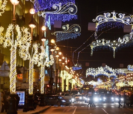 Decoration of the city for the holiday - photos Design Pro